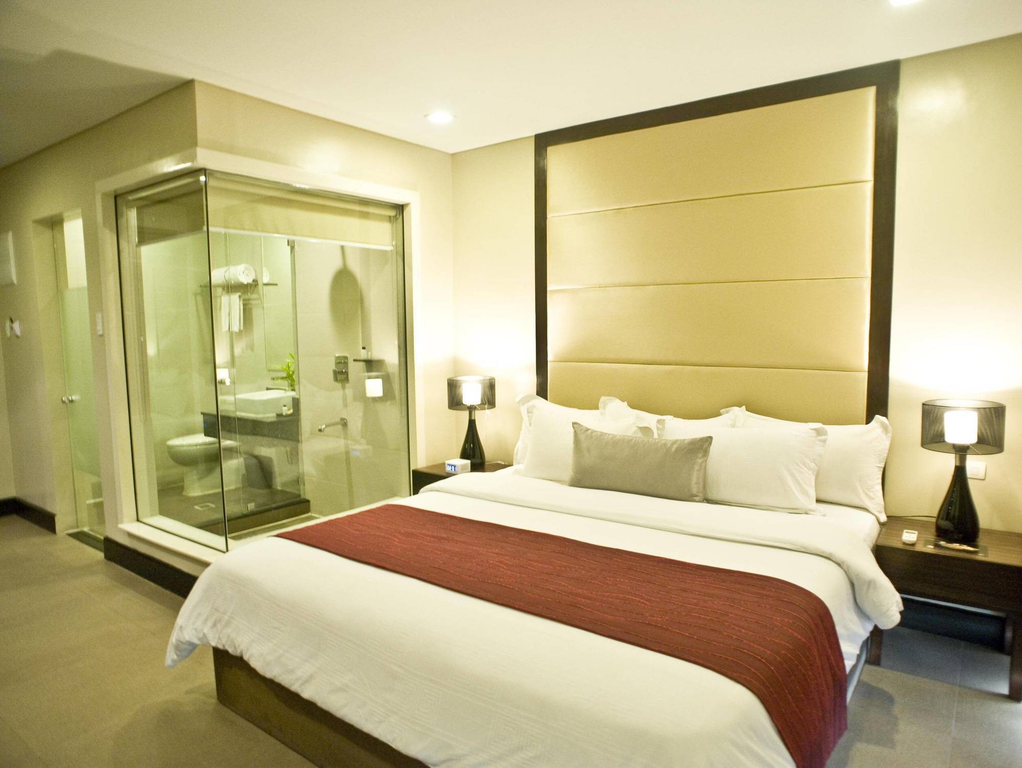 מקטאן Goldberry Suites And Hotel - Mactan מראה חיצוני תמונה